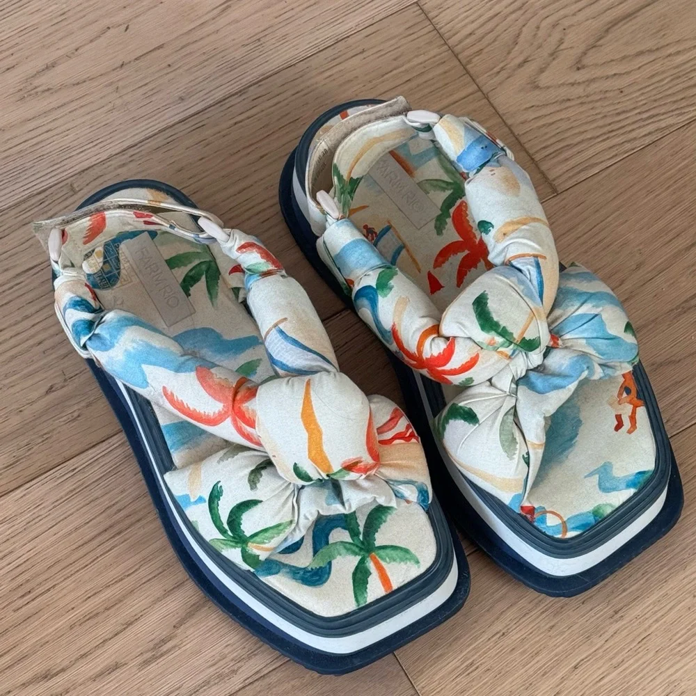 FARM Rio Tropical Print Sandals - Picture 1 of 4